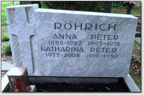 Фотография 34. Надгробный памятник семьи Рёрих: Анна Рёрих (1898-1982), Пётр Рёрих (1893-1978), Катерина Рёрих (1922-2008), Пётр Рёрих (1919-1980), г. Пфорцхайм, Баден-Вюртемберг, ФРГ.