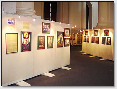 Ein Teil der Ausstellung, der &uuml;ber das Friedensbanner erz&auml;hlt.