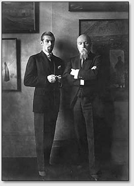 Н.К.Рерих (справа) и С.Н.Рерих в Нью-Йоркском музее Рериха, 1924 г.